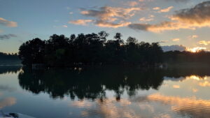 Kyritz See Entspannung und Erholung mit dem HERTHA AUGUSTE DAMPFER! Das kleine ber feine Schwester - Schiff des Hertha BSC Gruendungsschiff - der ALTEN DAME oder HERTHA Dampfer! Ruhe, Idylle, Erholung und Natur pur geniessen an Bord des Elektro-Fahrgastschiff Hertha-Auguste, mit klimaneutral entschleunigen sie im Naturparadies!
